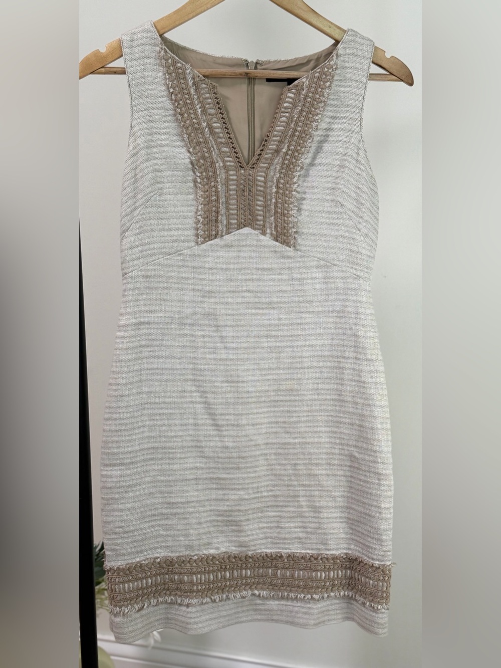 White House Black Market Linen Blend Crochet Trim Sheath Dress – Size 0